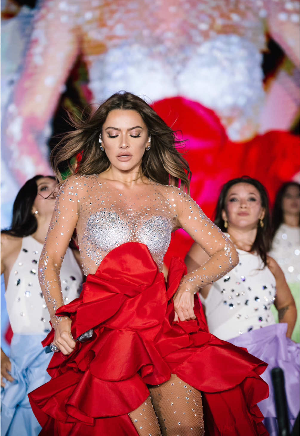 @Hadise