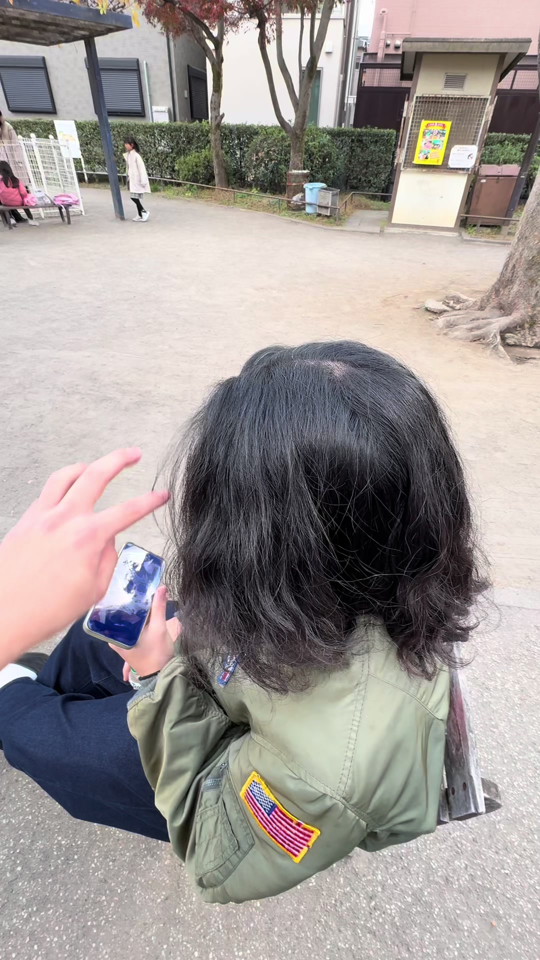 @理容師ニダ