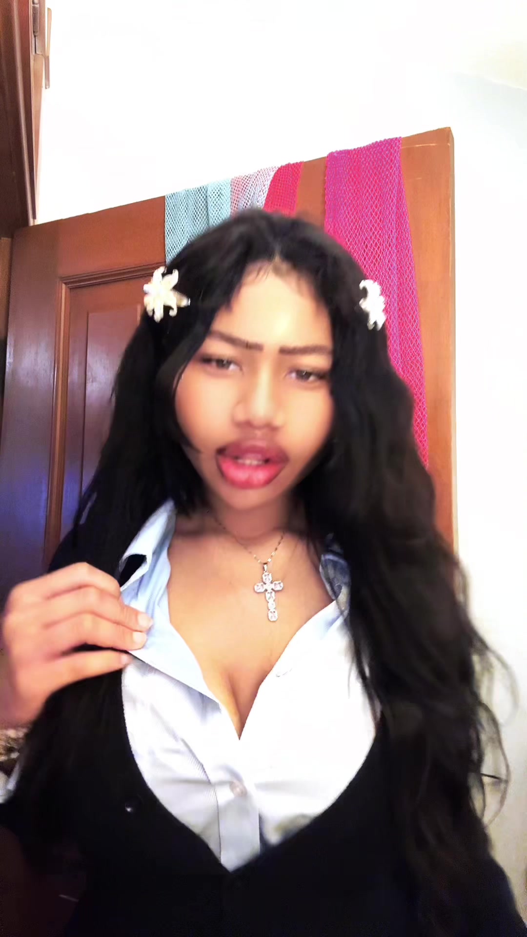 @Angel Leonoraah