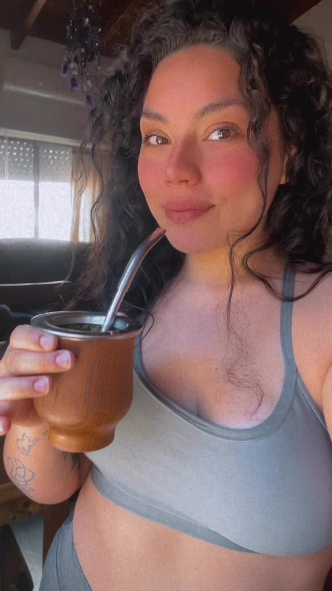 @Camila