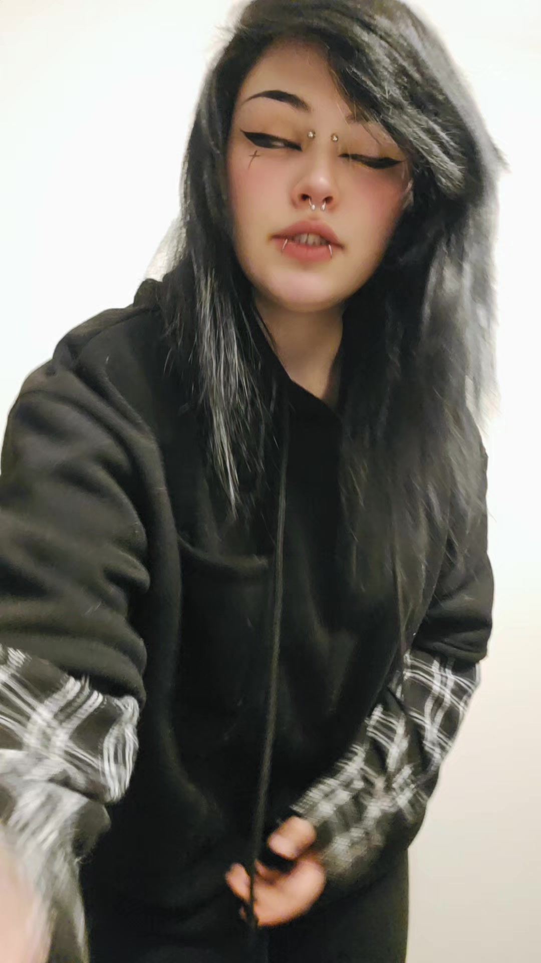 @⸸ᴾᴴᴵᴾᴴᴵ⸸