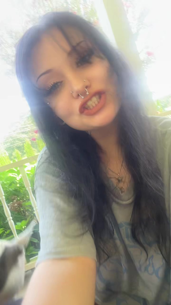 @feedingonyokai