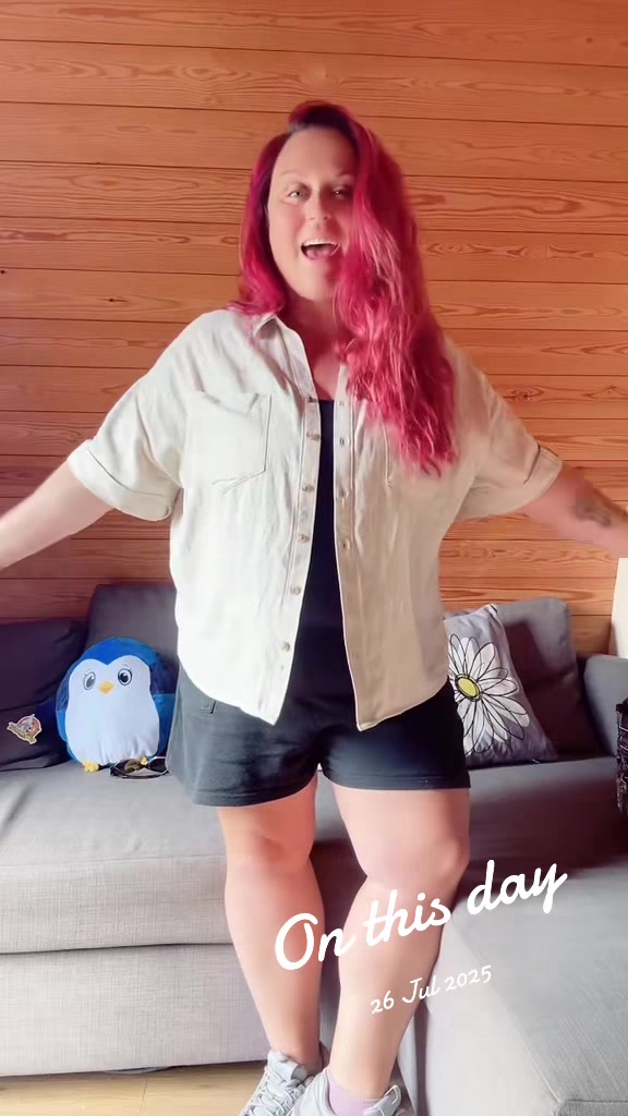 @SarahjustSarah_backup