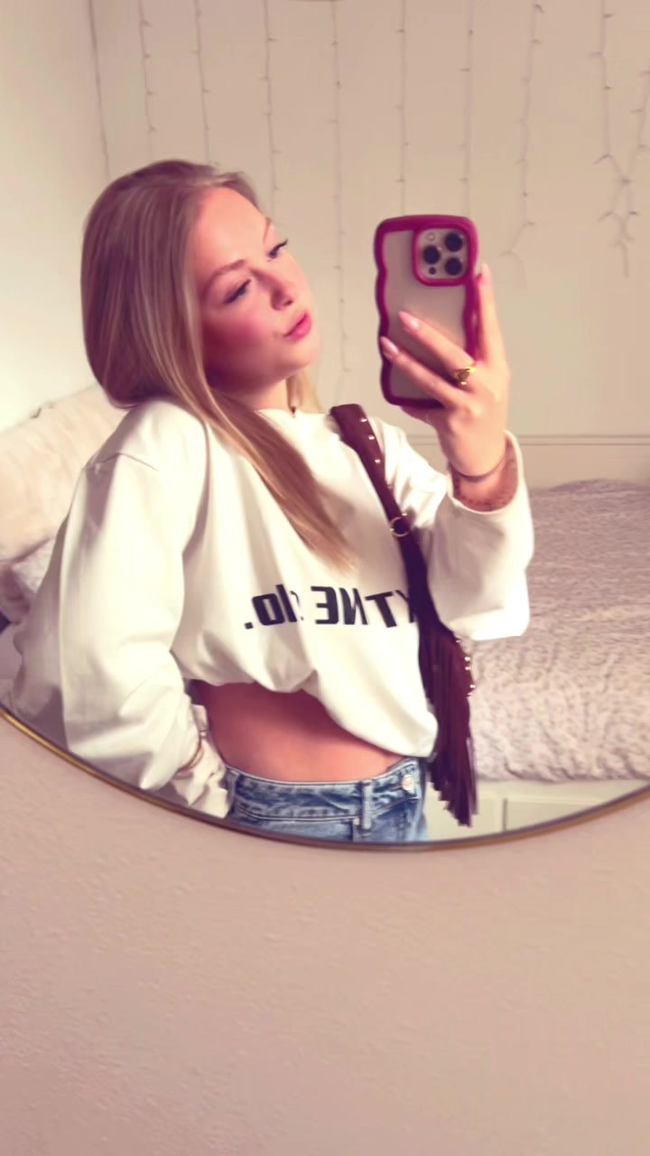 @Melanyyvette