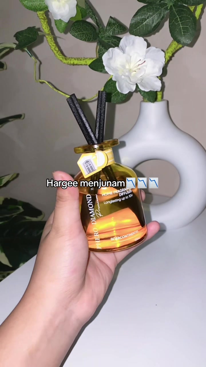 @ella112._