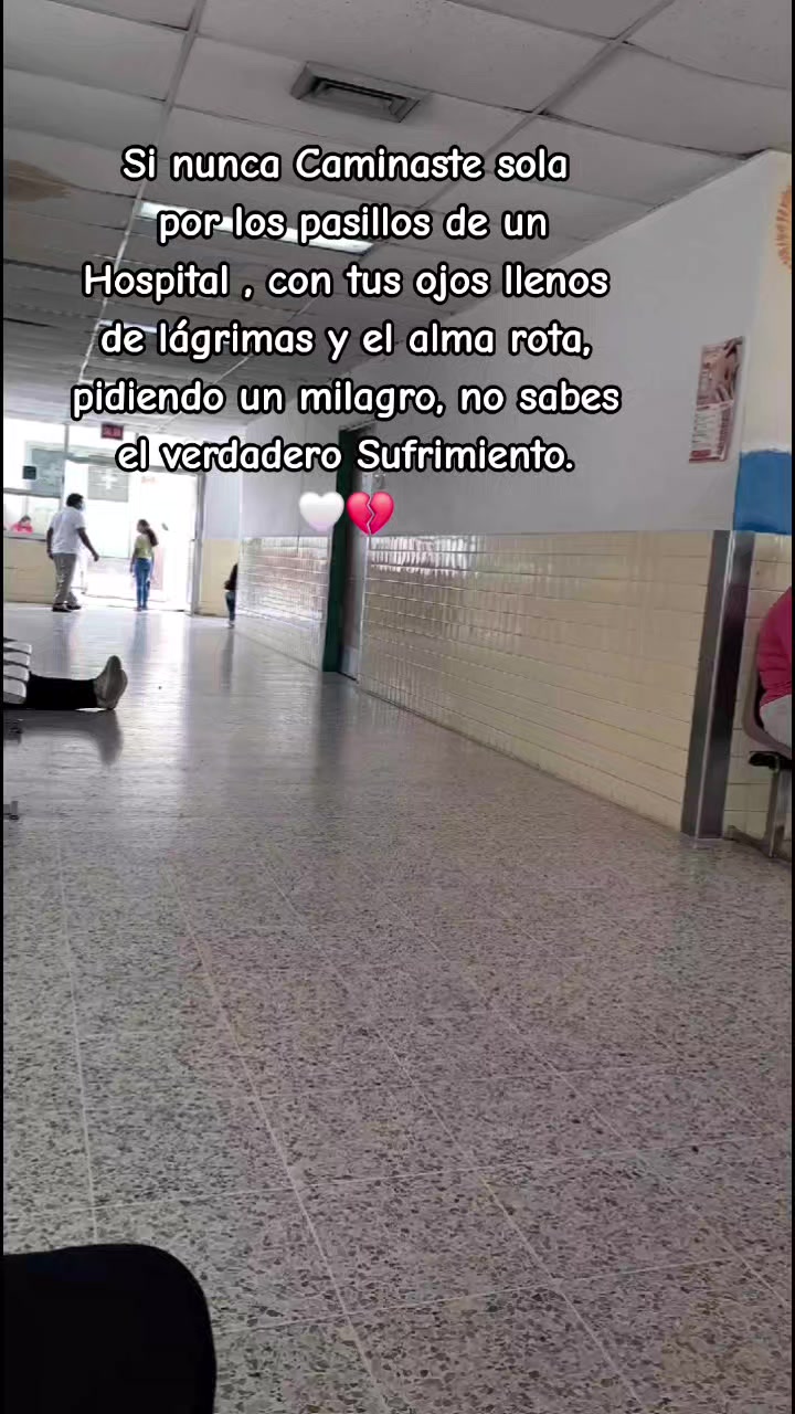 @FERNANDA 🤍✨️°..