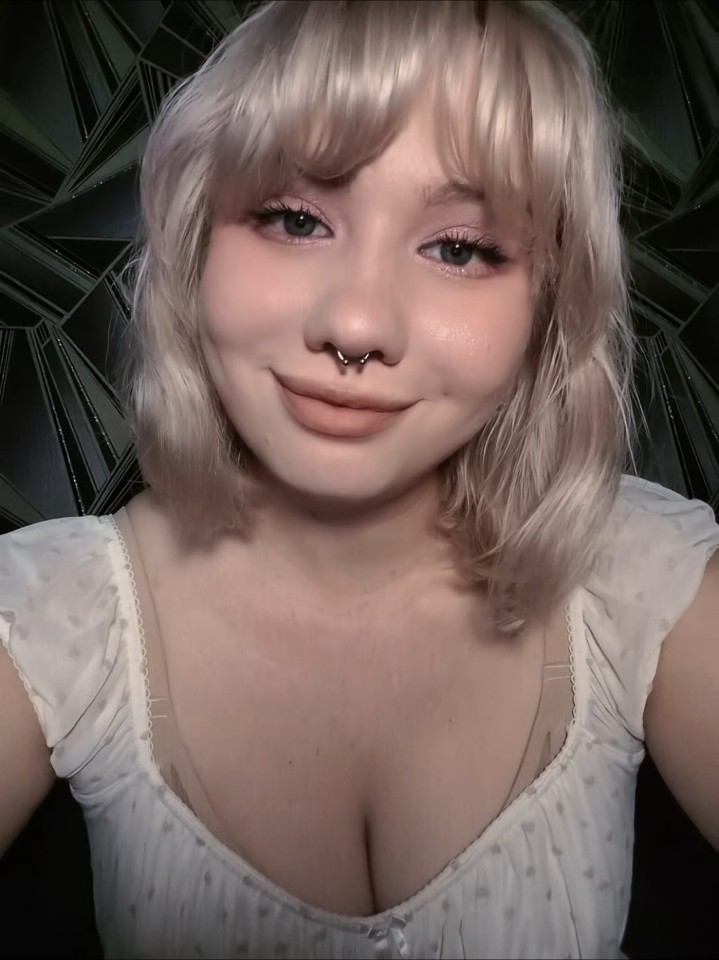 @розовый слон