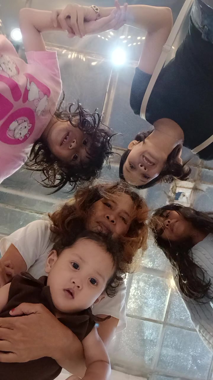 @rocknrollmom