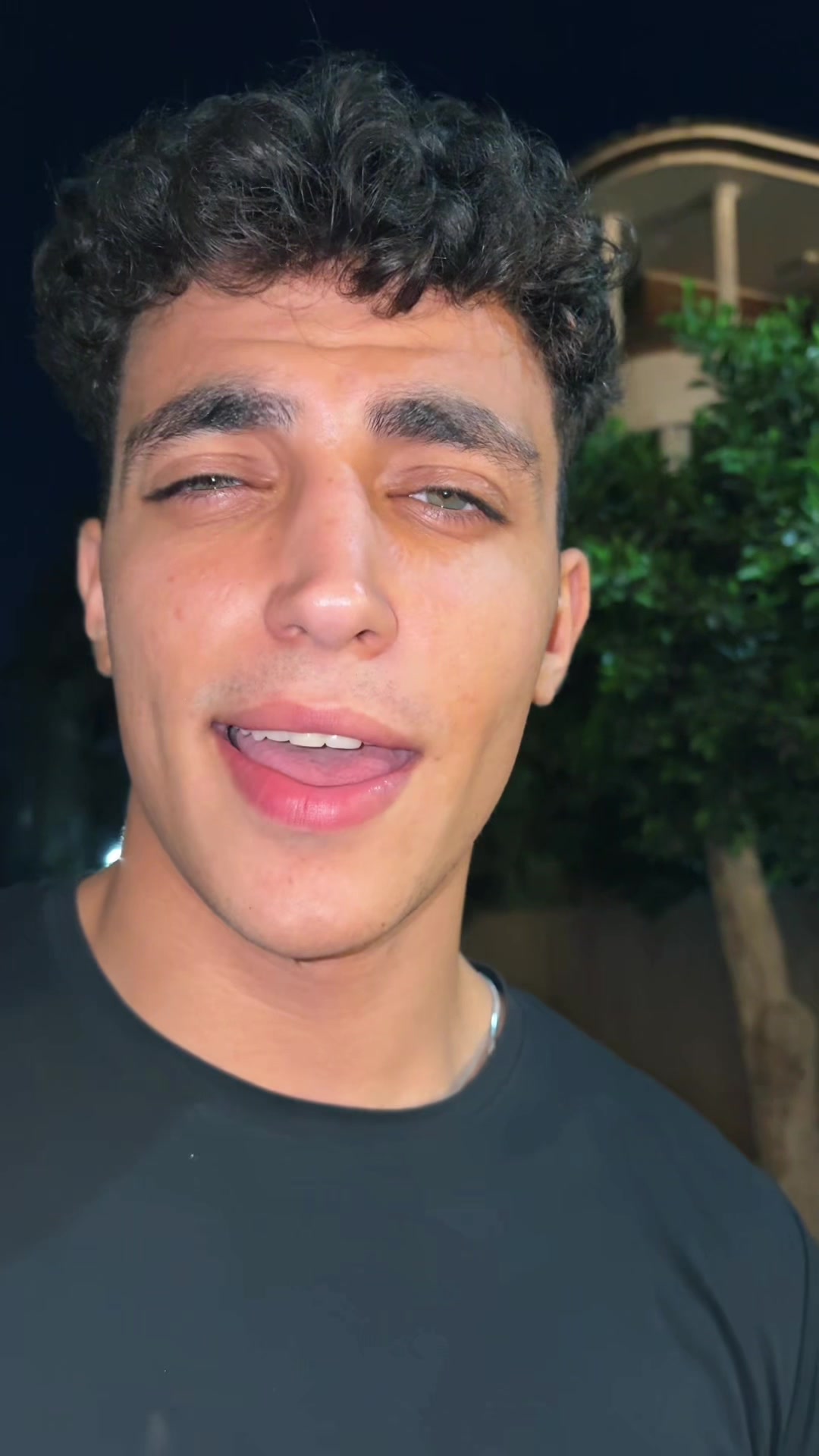 @عمو زين الجارحي 🤨☝🏻