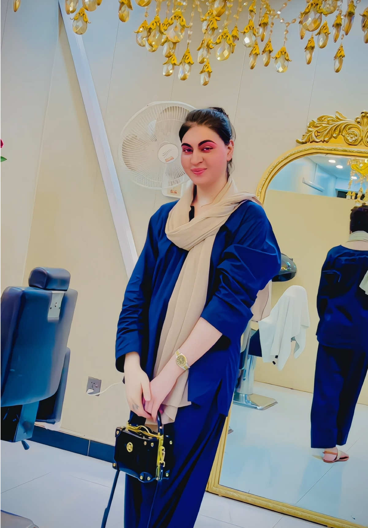 @🧿Shezii khan🧿