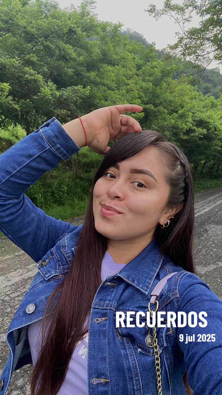 @Esme Muñoz 🦋✨
