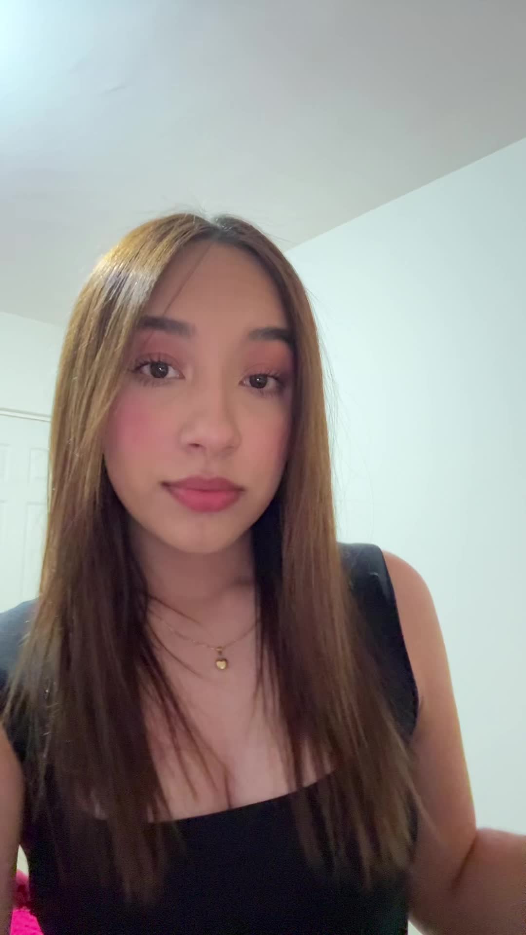 @isabella