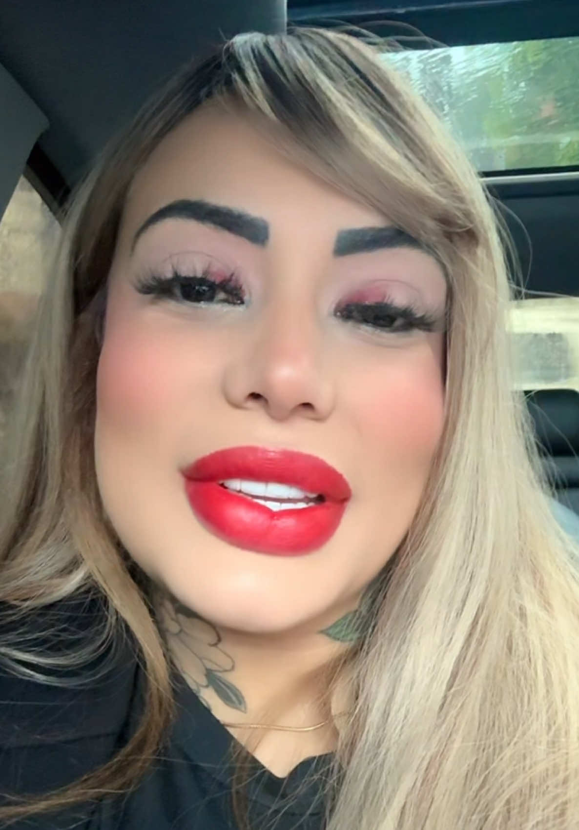 @Baronesa