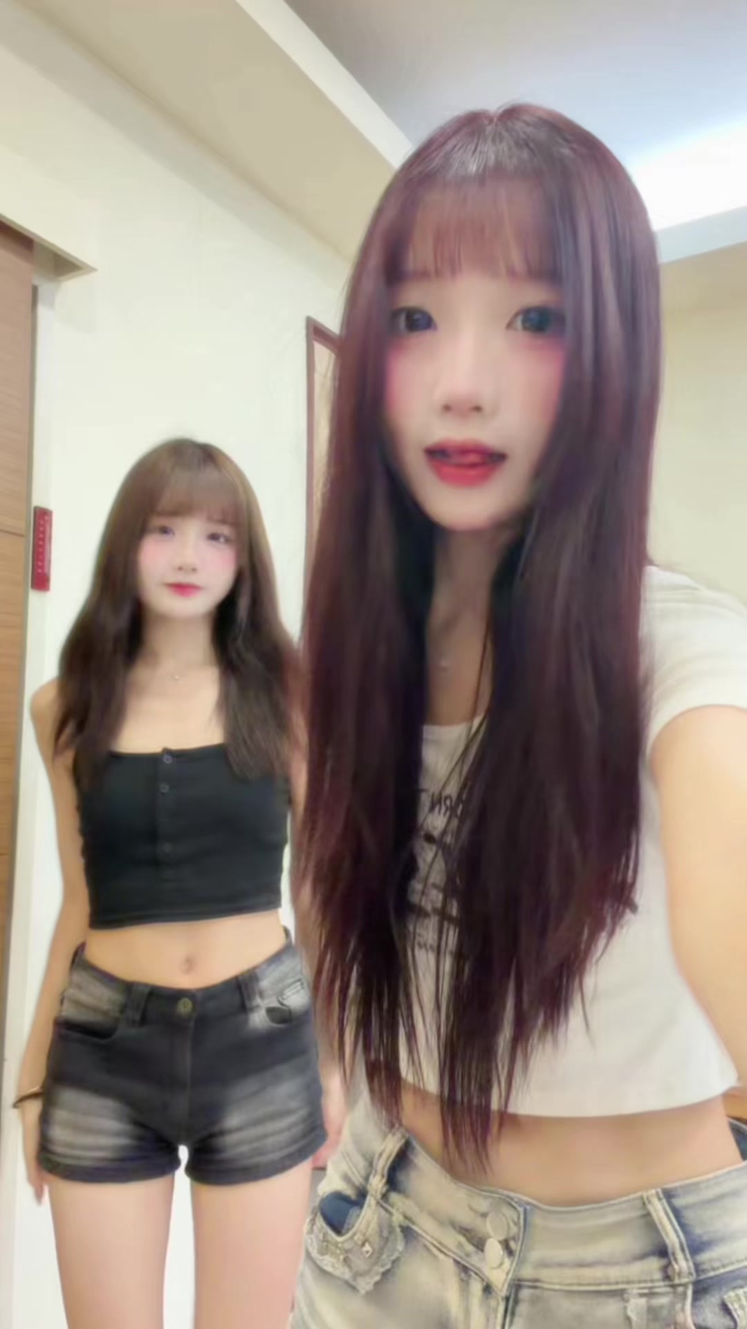 @小妮