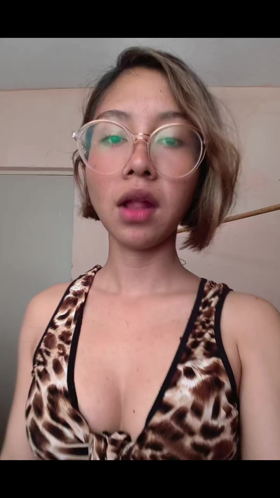 @zuriJane22