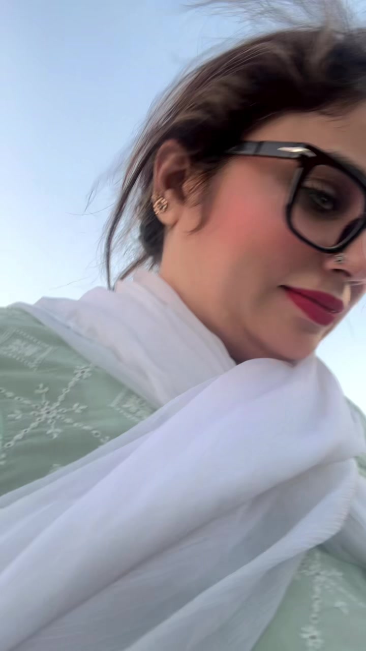 @Munazza rizvi Official