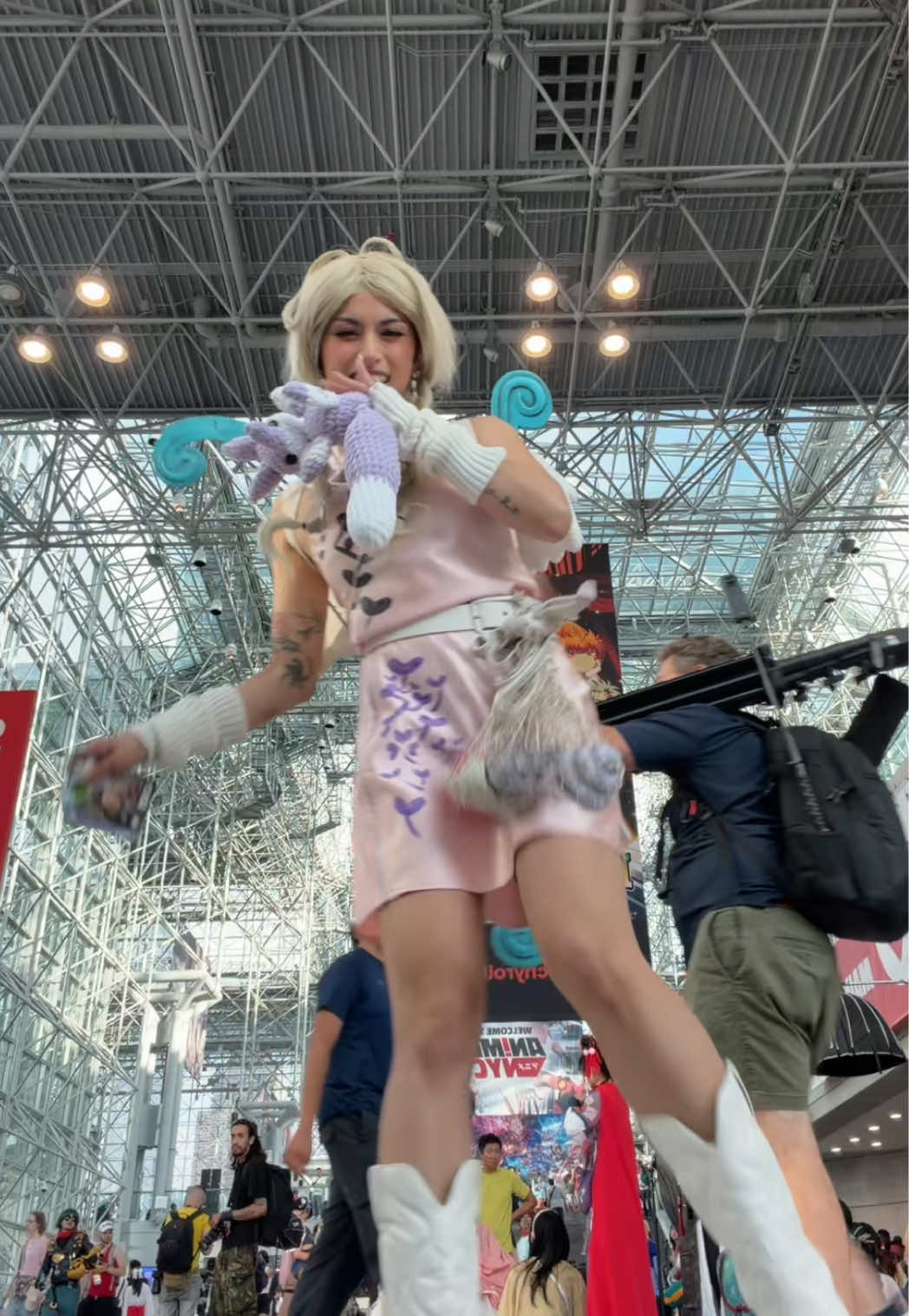 @caracakez | cosplay + makeup ♡