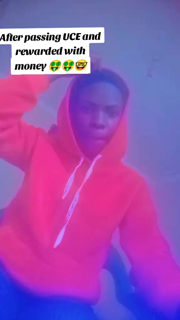 @Just _ laris🦄