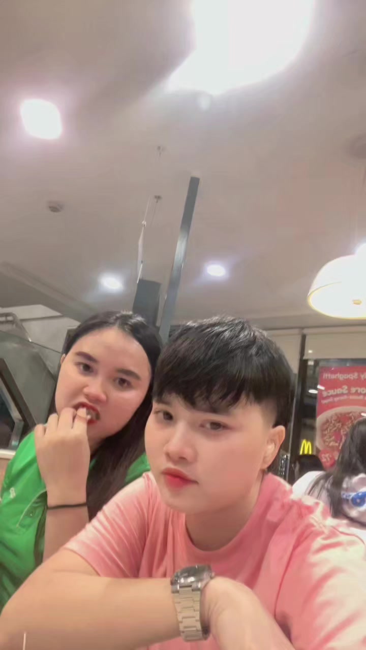 @Hanz🏳️&zwj;🌈