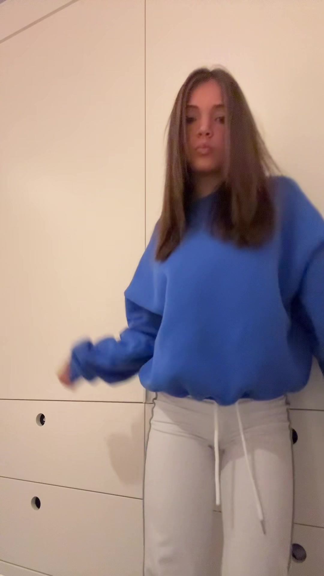 @🧟&zwj;♀️