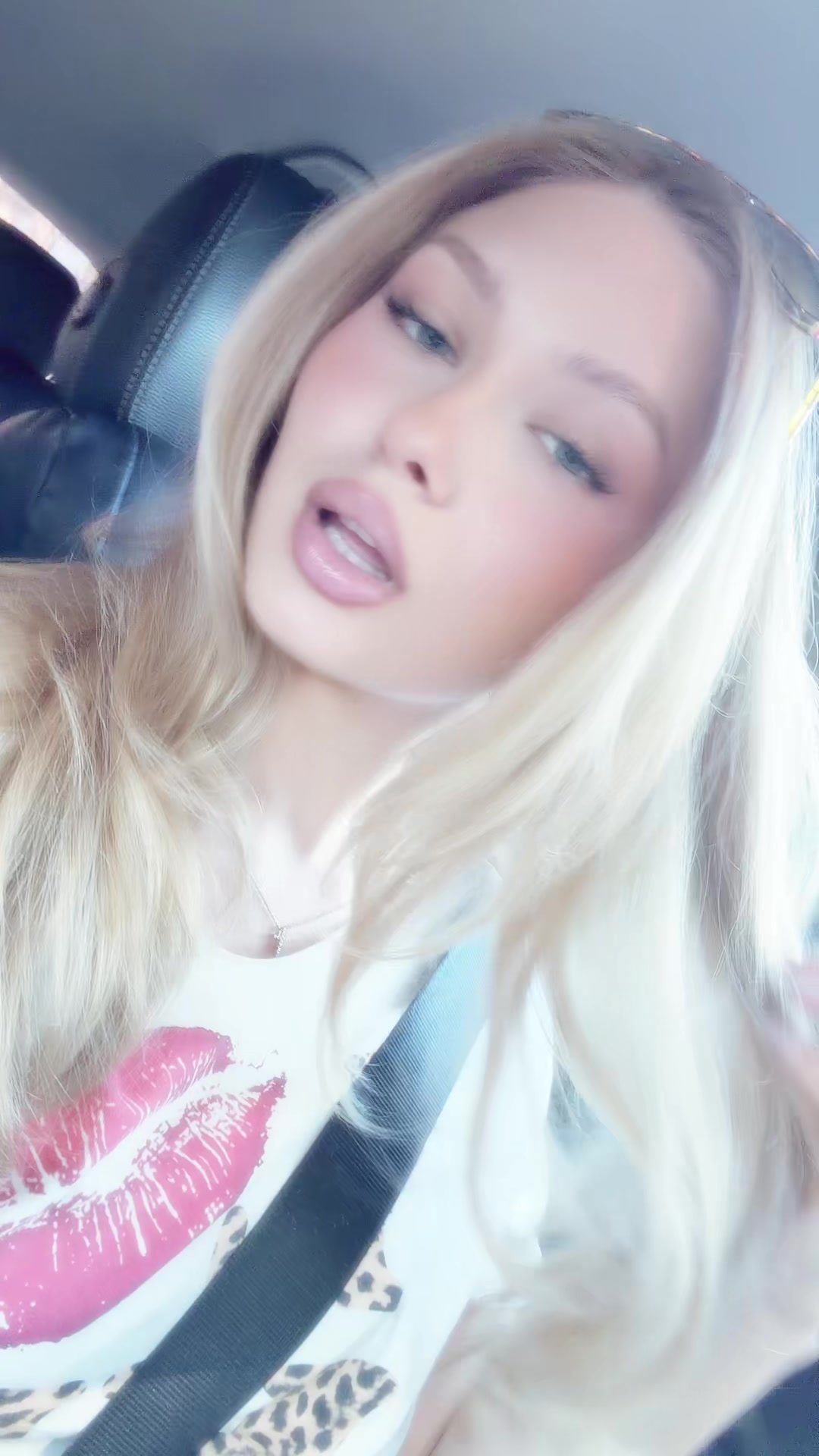 @Eva Luchita