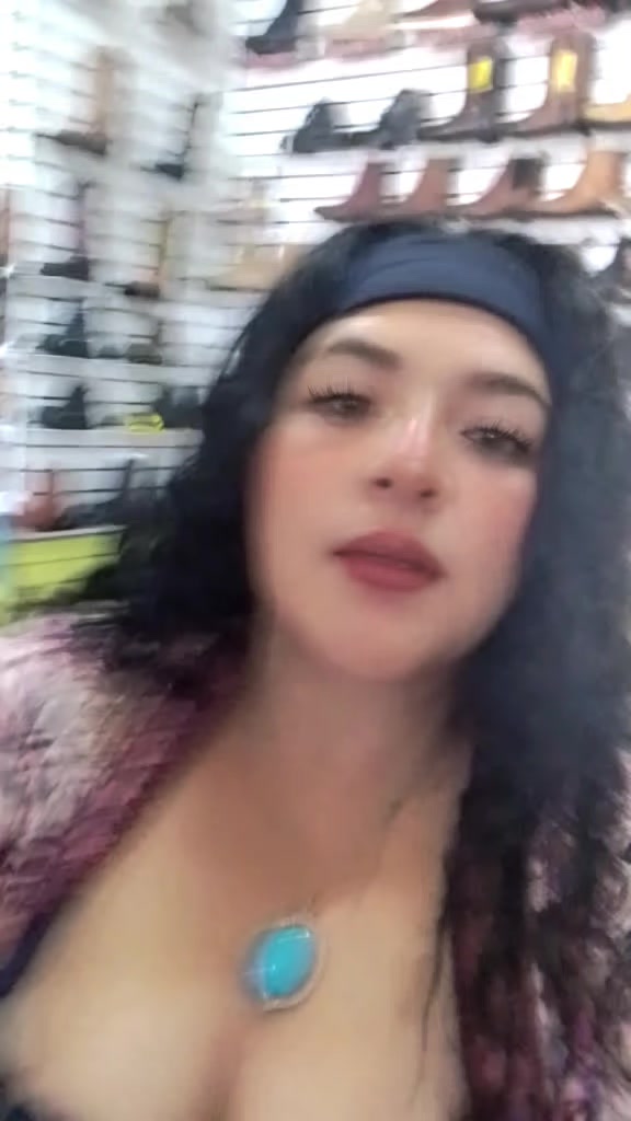 @Gaby pi&ntilde;on