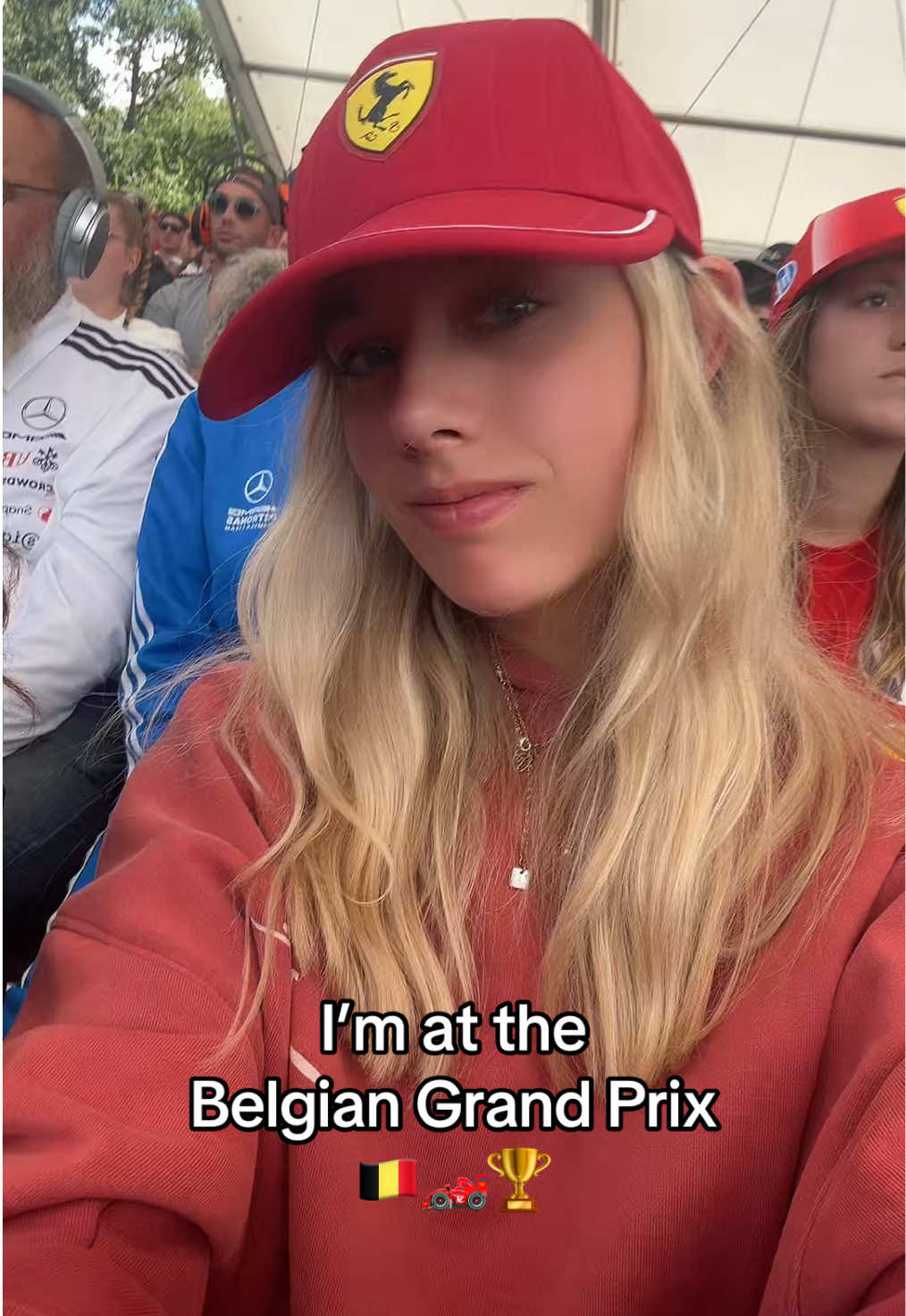 @Elineee 🏎️