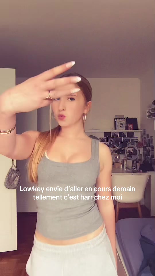 @Hakoenpriv