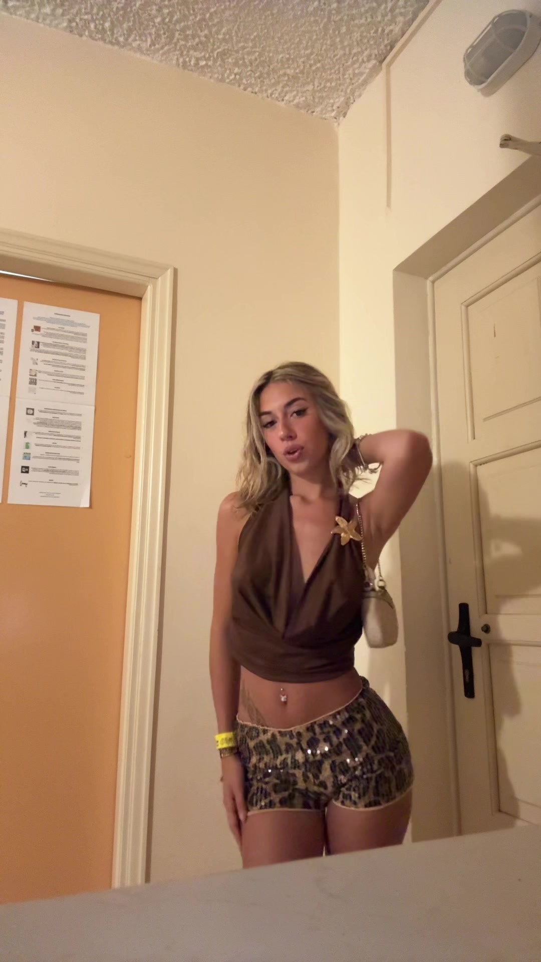 @555