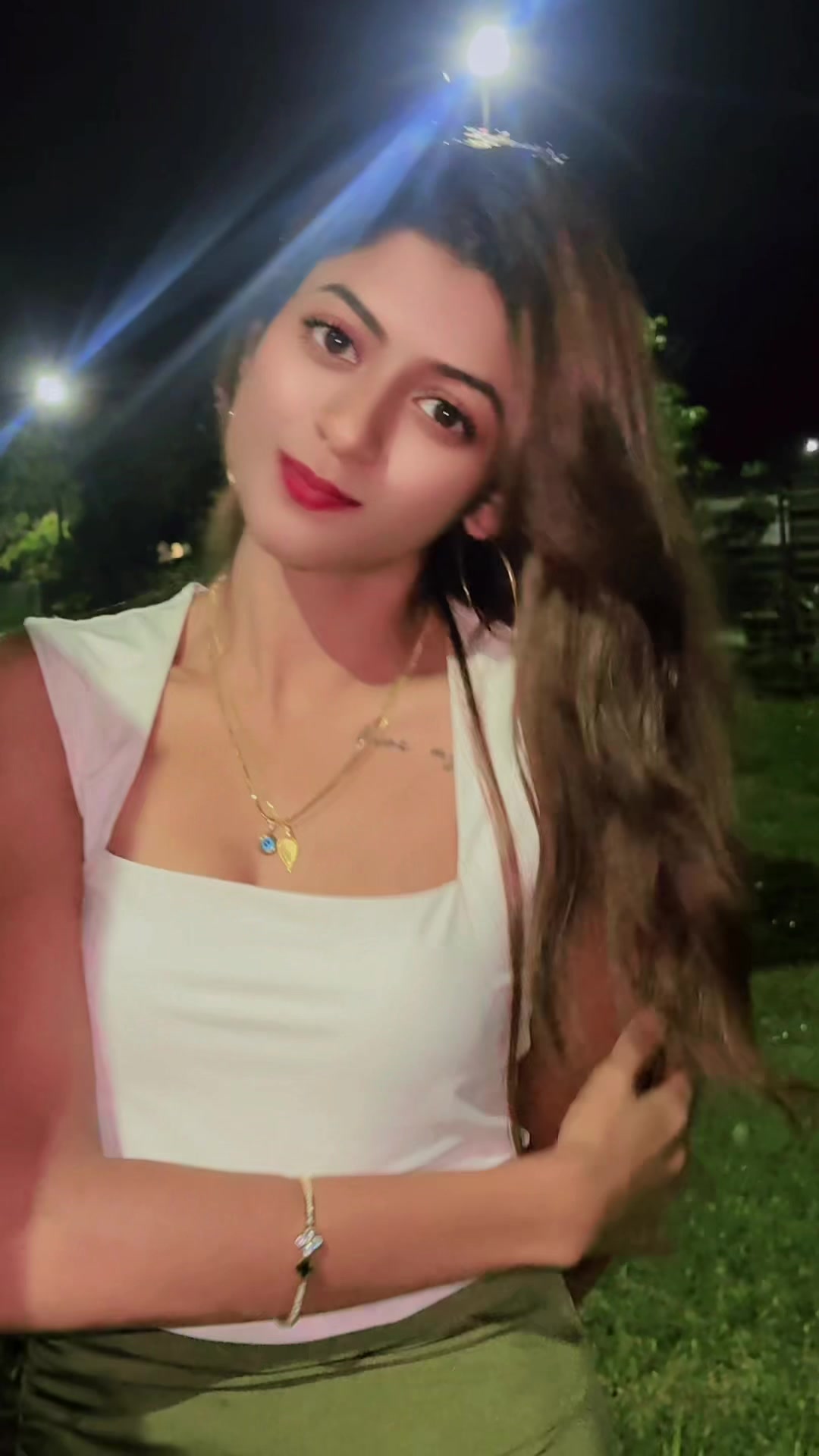 @𝐉 𝐇 𝐎 𝐓 𝐇 𝐈 👀
