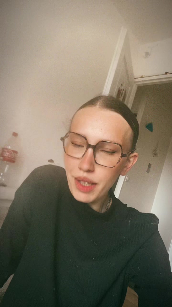 @Mad'moiselle_laura