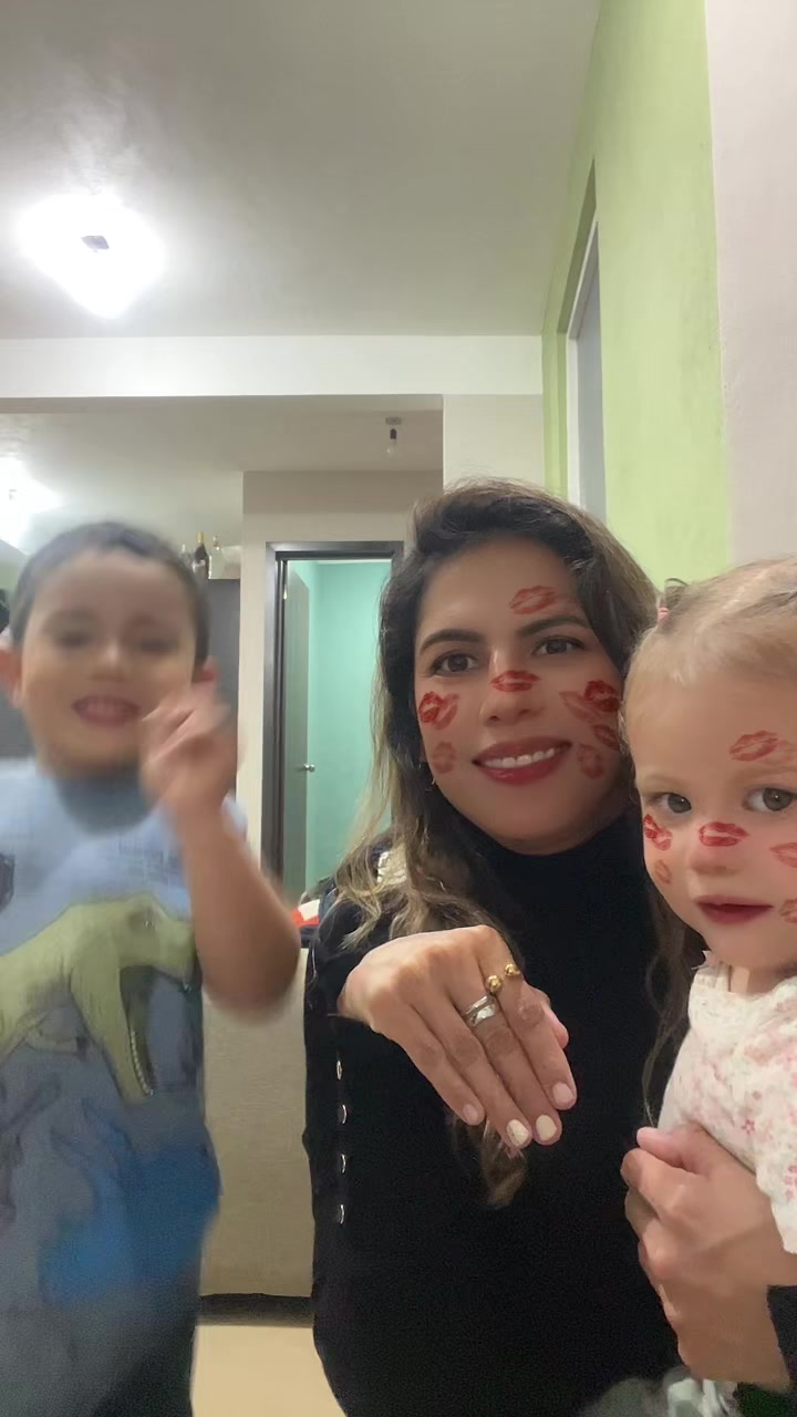 @Elena Uribe