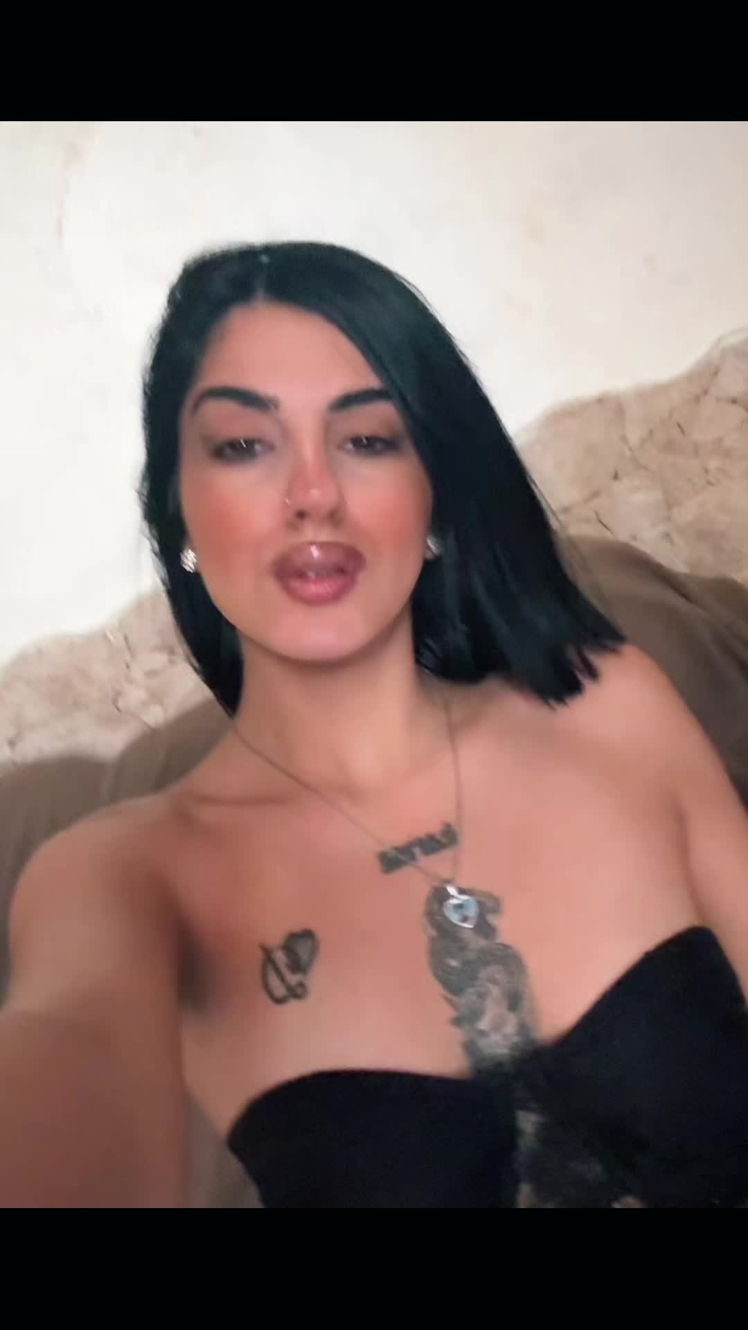 @D E B O R A