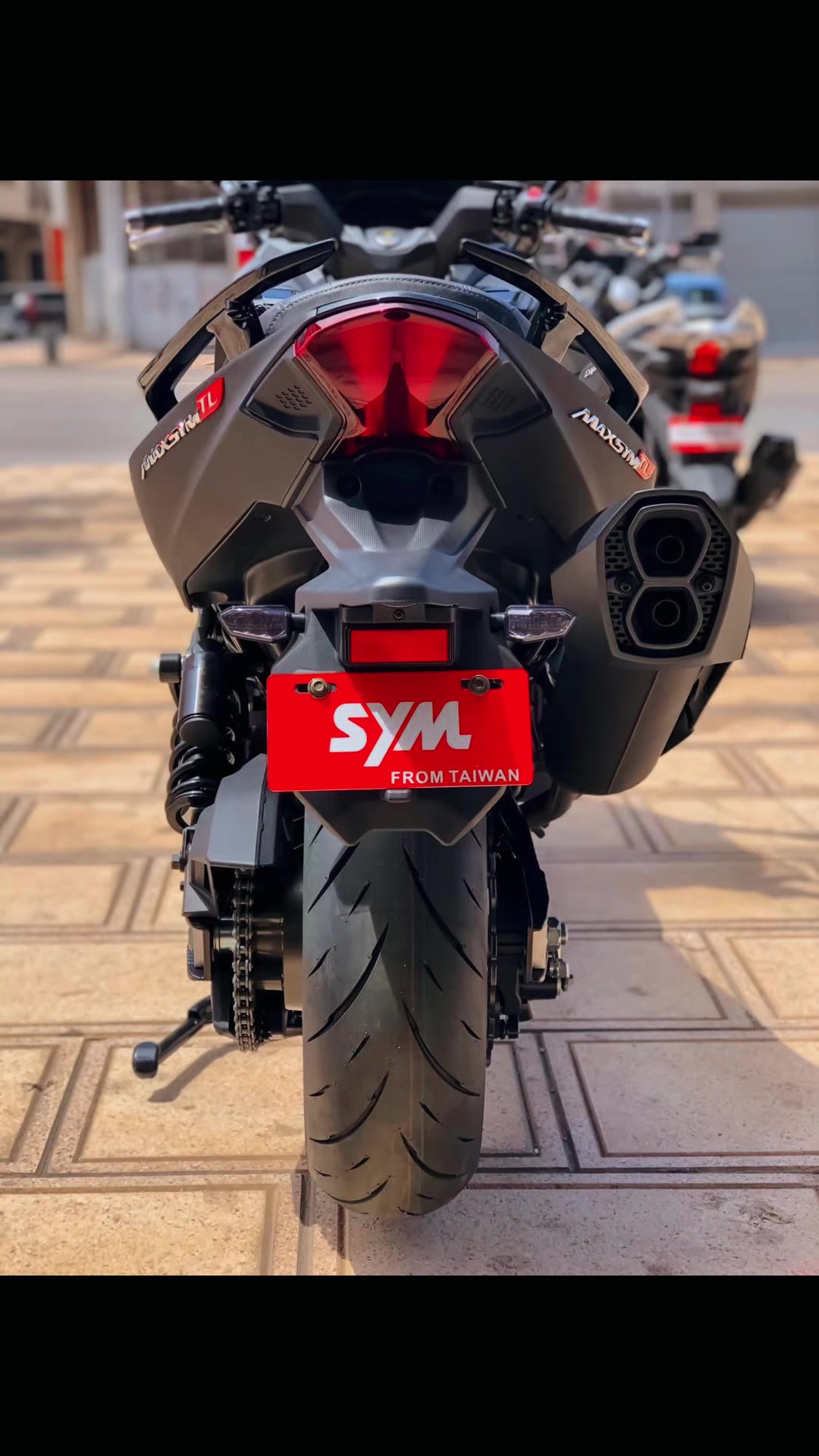 @QJMOTOR 72 MROC