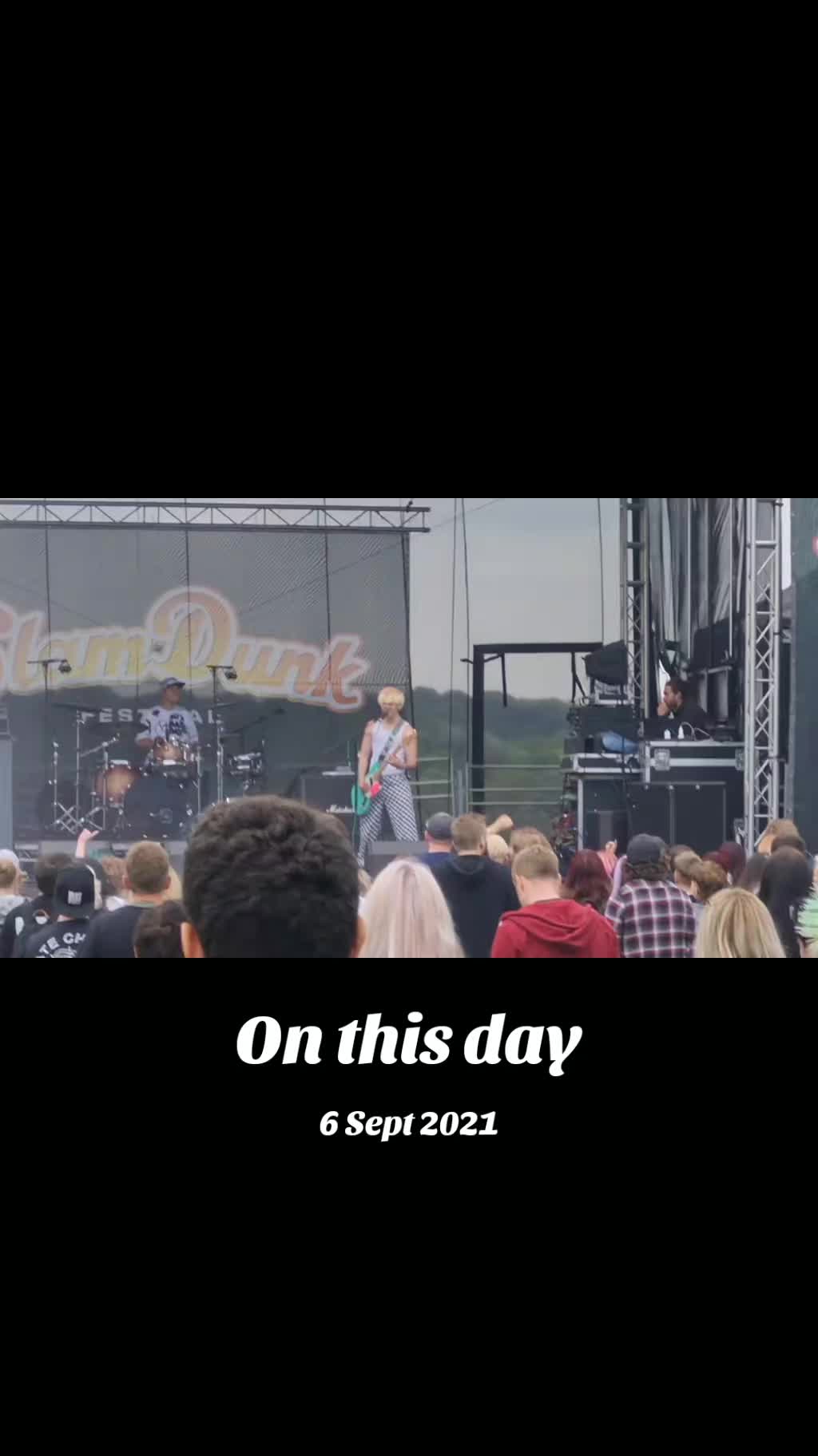 @Aurora 💀🖤🦓