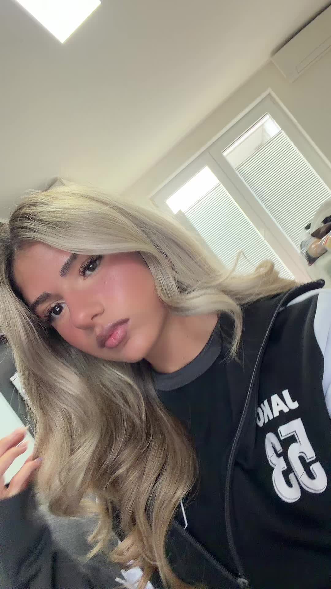 @Lara Su