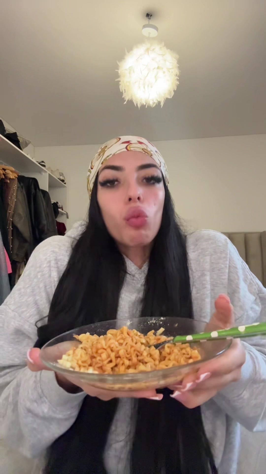 @Samia