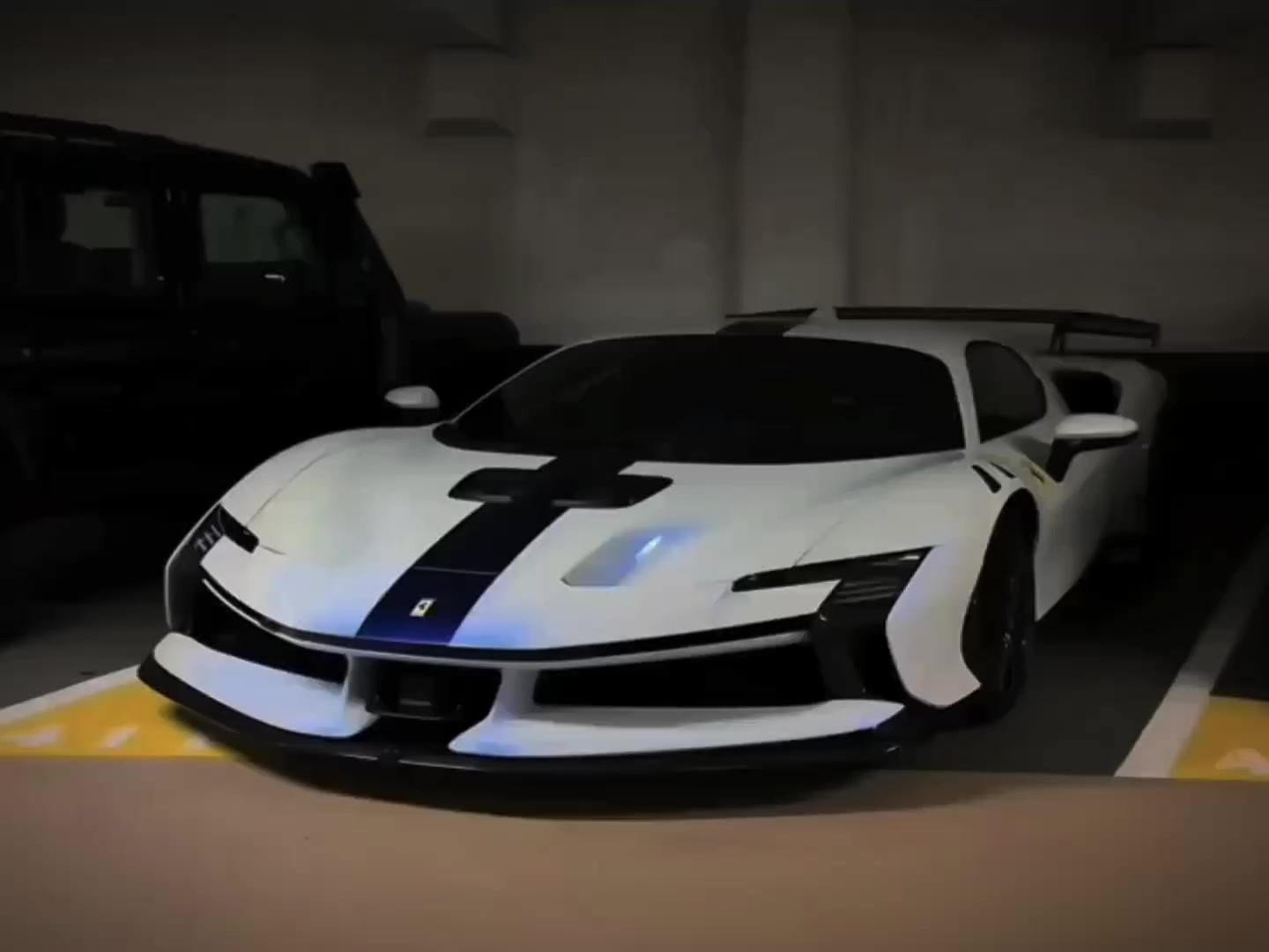 @𝑒𝑥𝑦𝑦𝑑𝑒𝑎𝑑