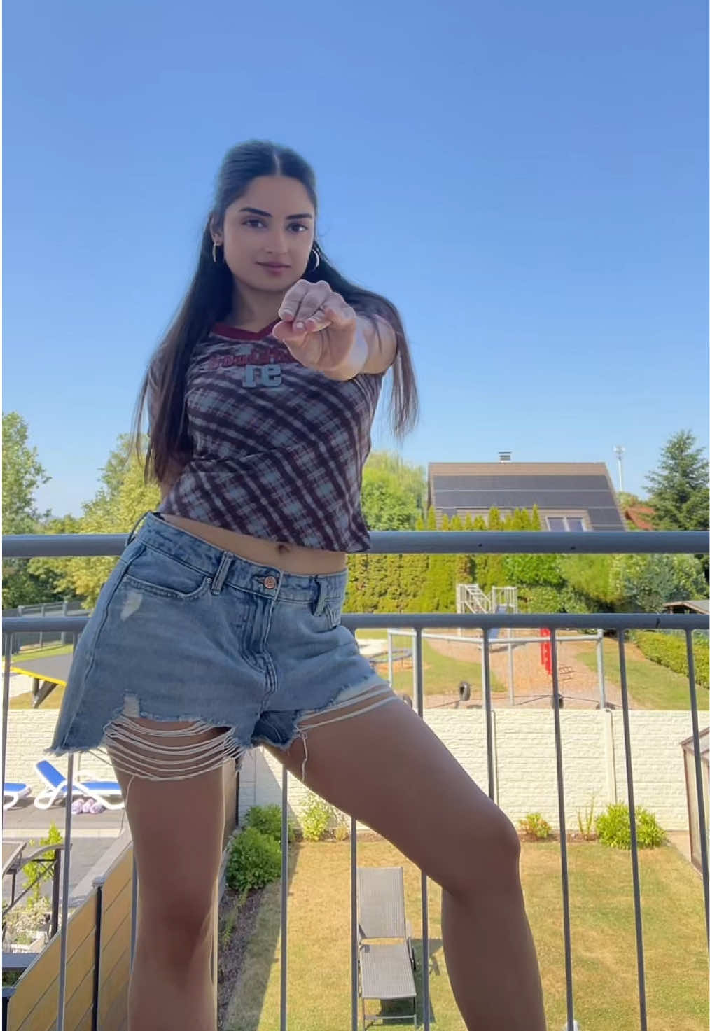 @Moishy