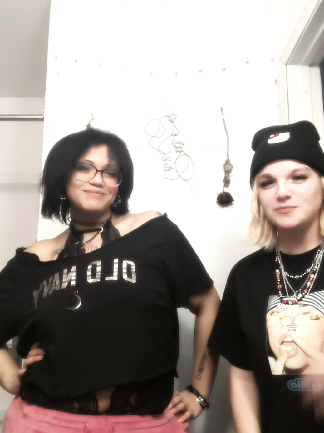 @hella_vibez1979