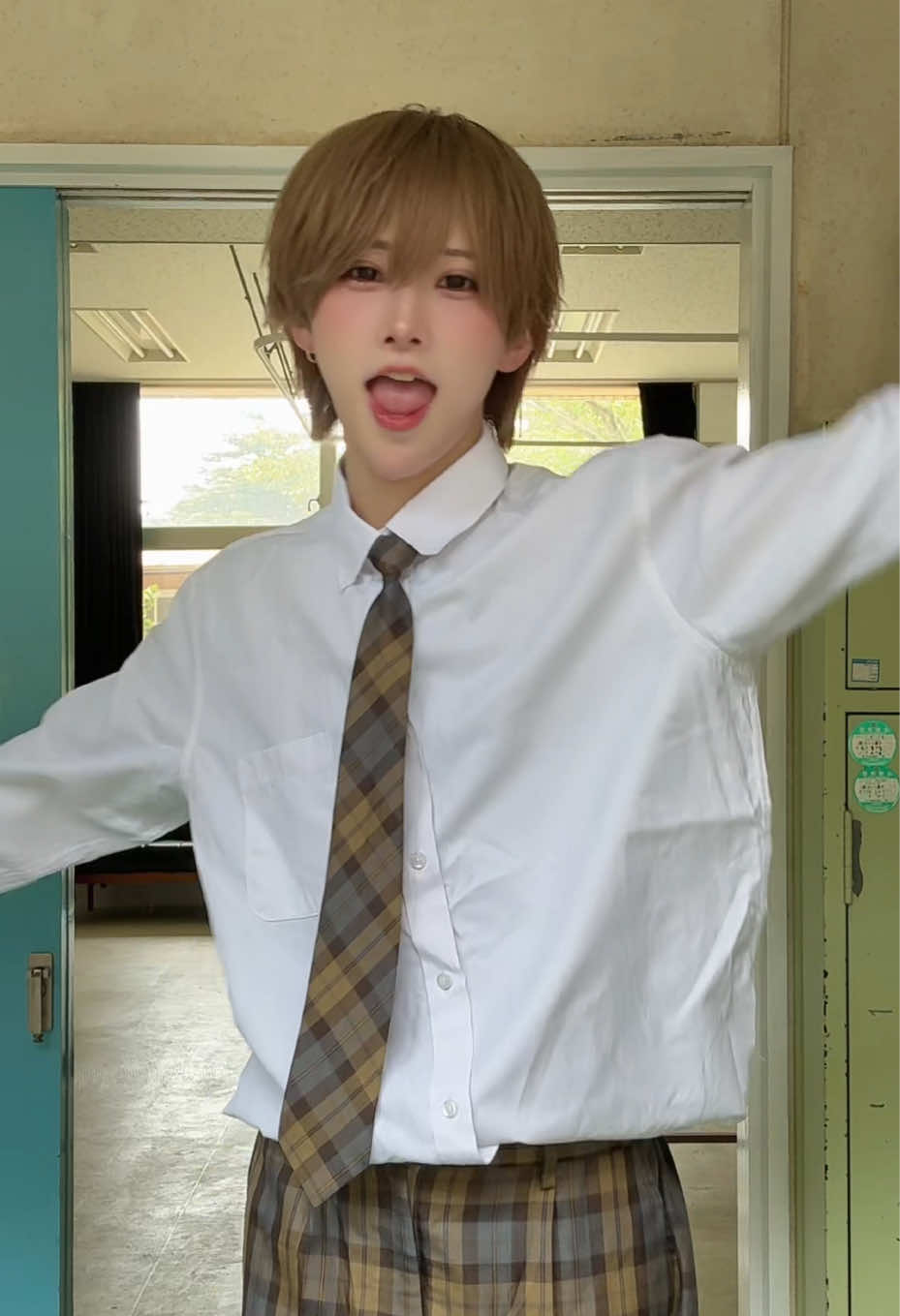 @たく