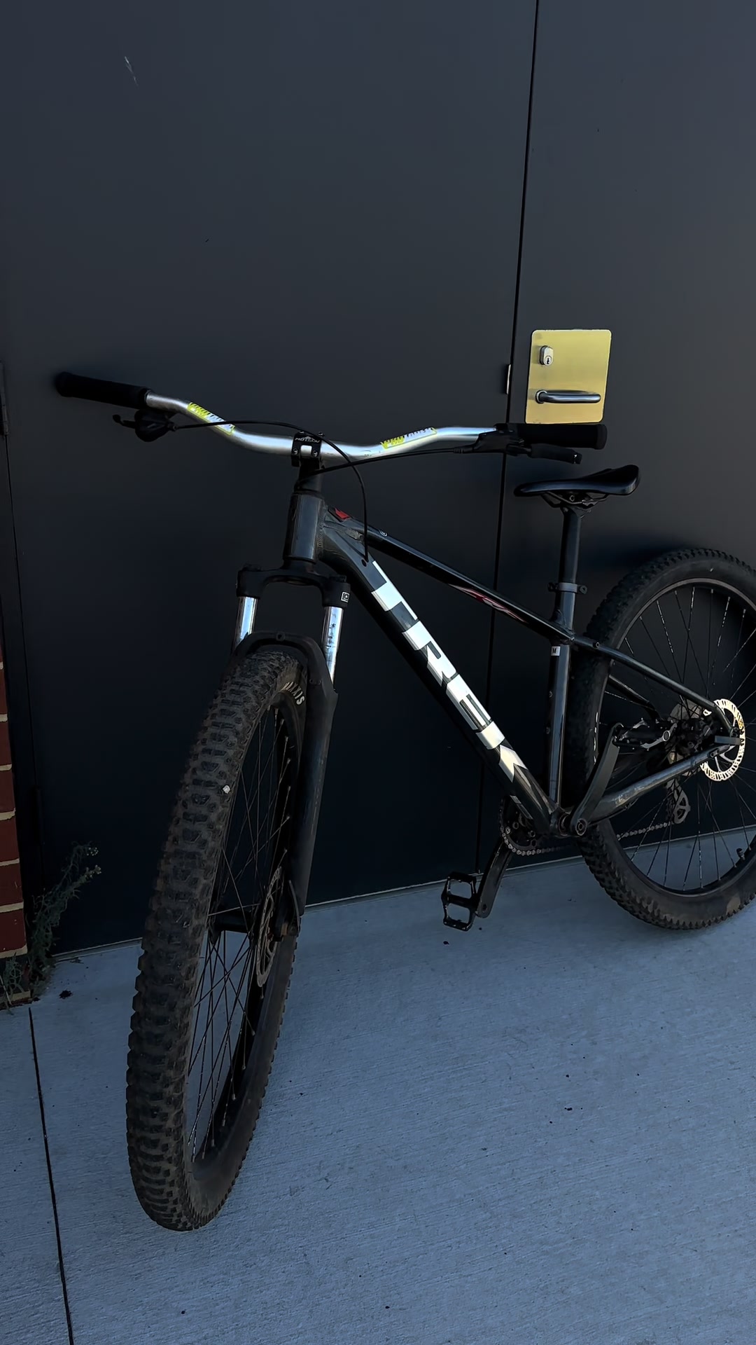 @️𝔦𝔱𝔰_𝔷𝔞𝔠𝔥👌🛴🚲