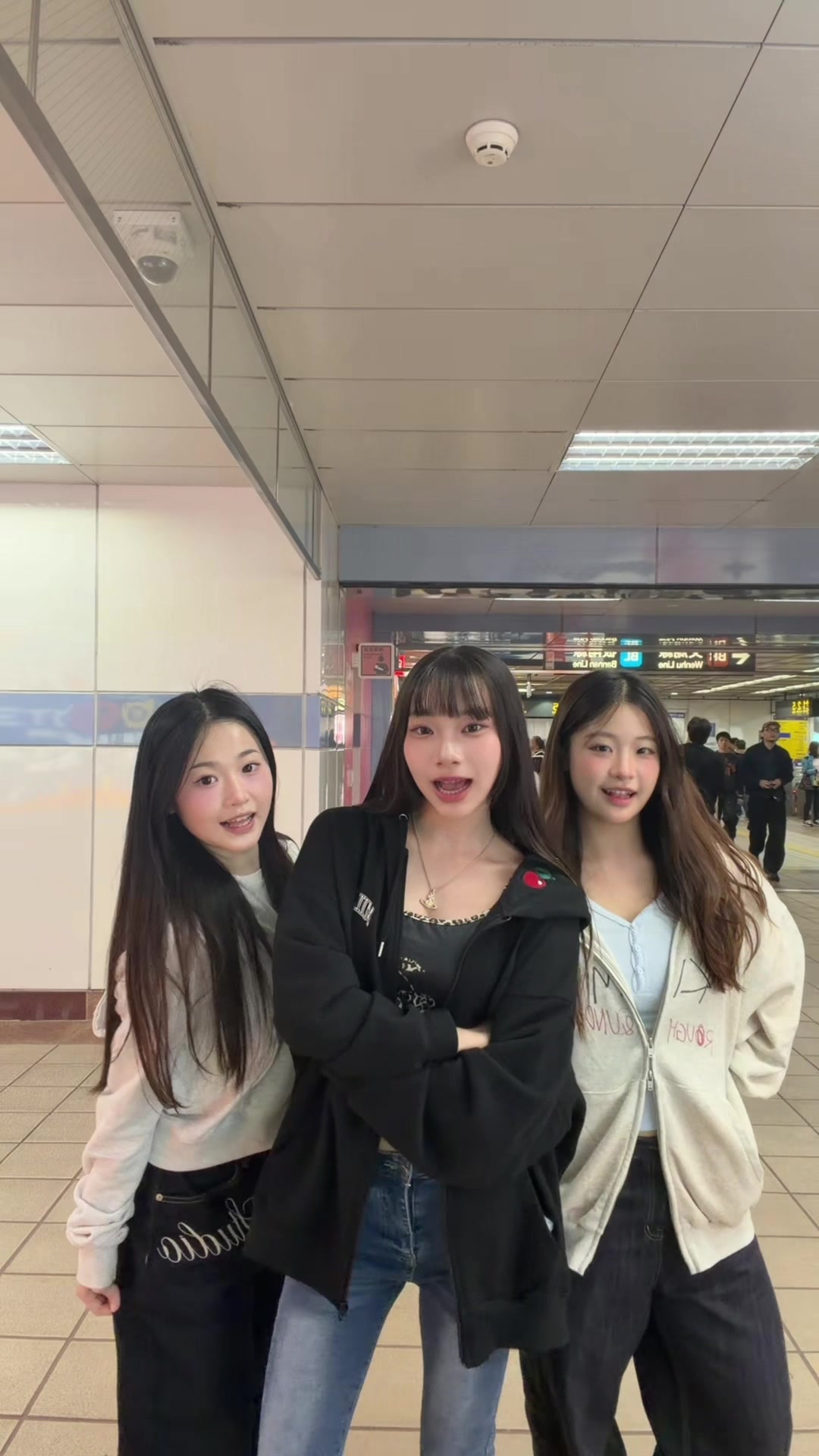 @Mega🍒
