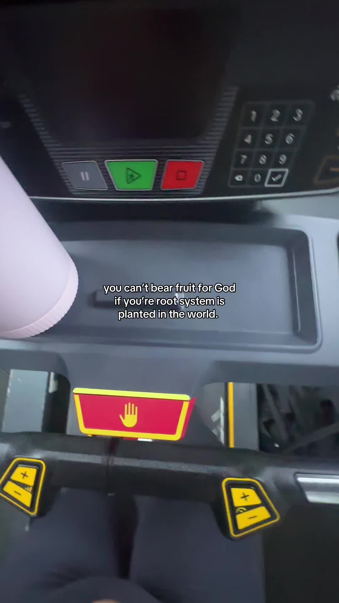 @Gee ✨