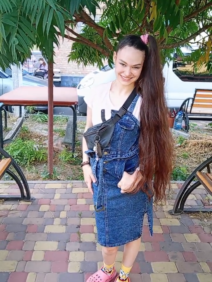 @💛💙Дівчинка з ДЦП💛💙