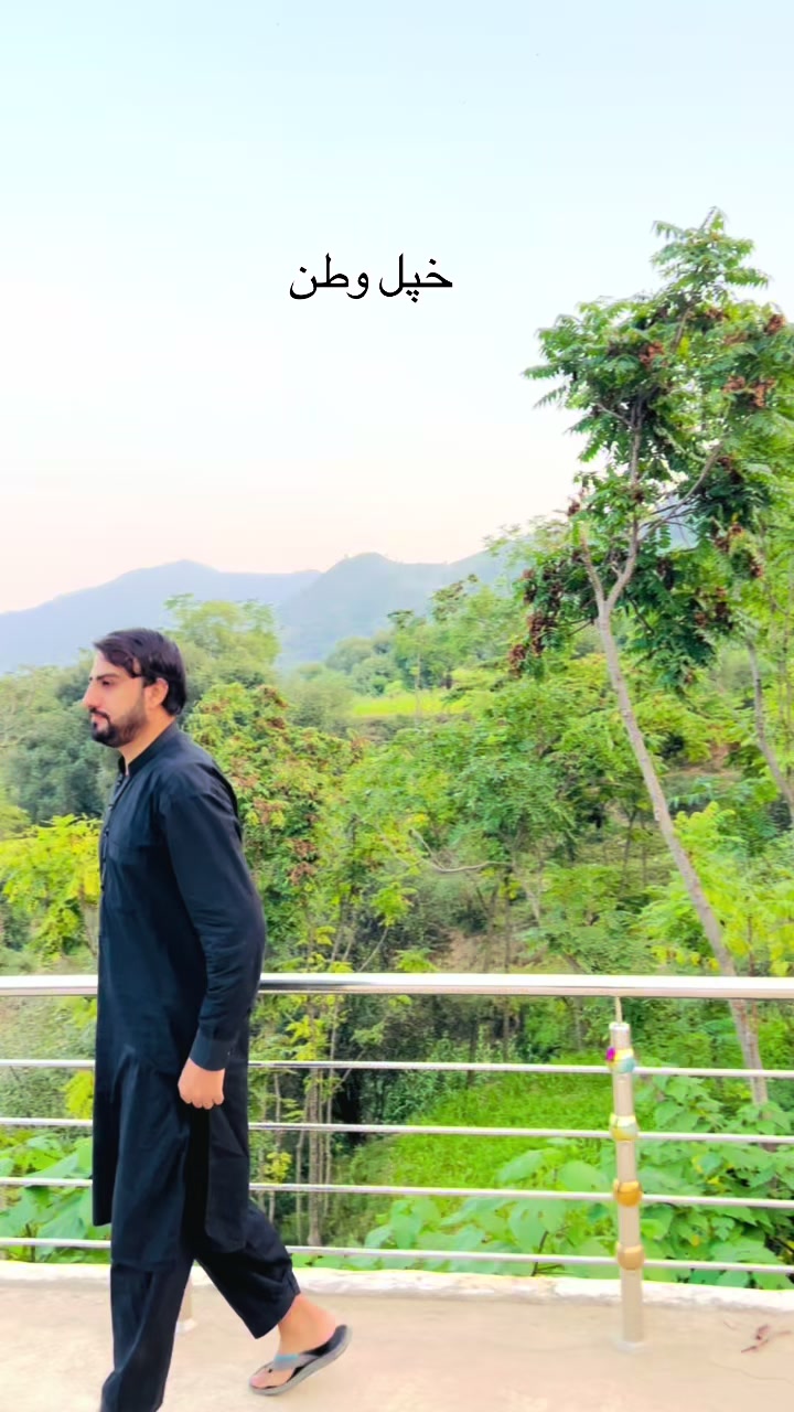 @Šultan,,khan,,pti