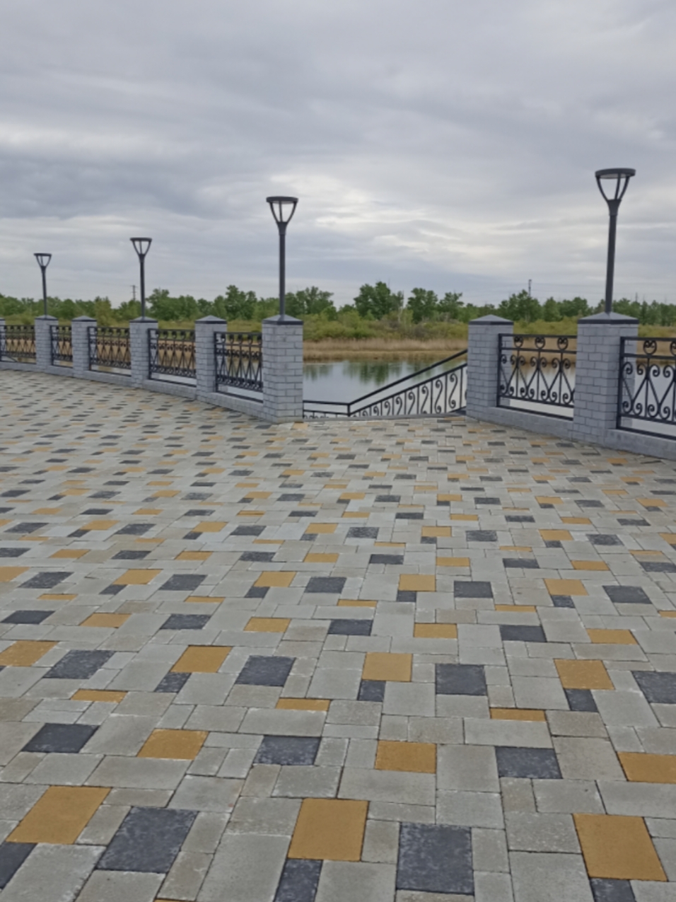 @Эльпис