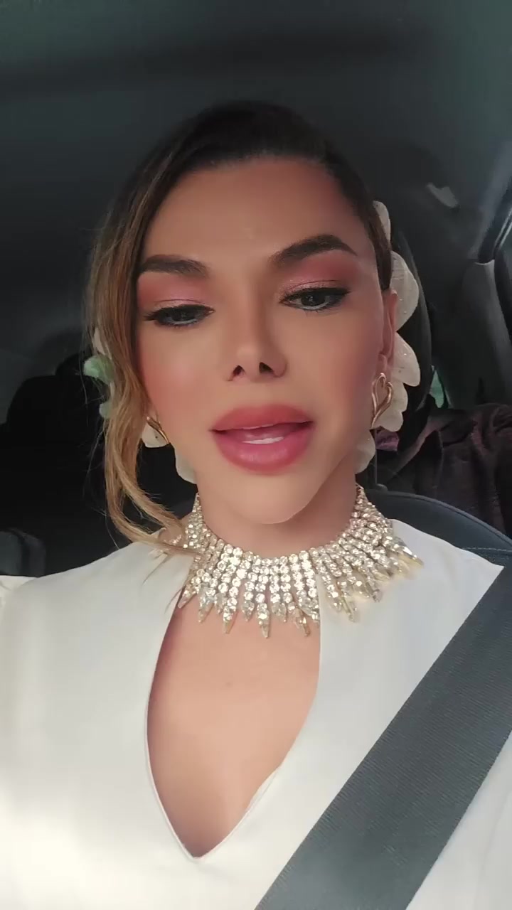 @Leonora Áquilla