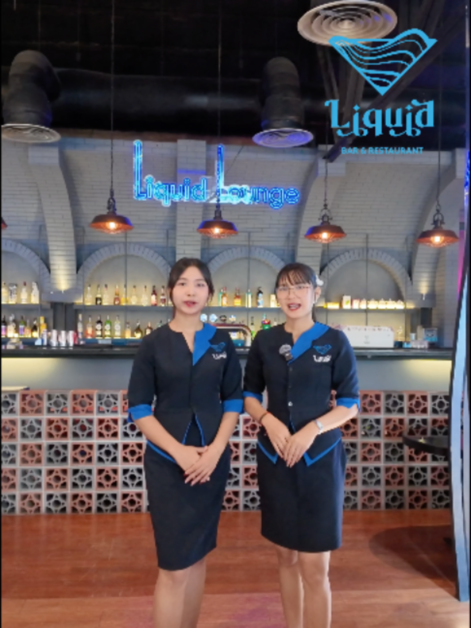 @Liquid Bar & Restaurant