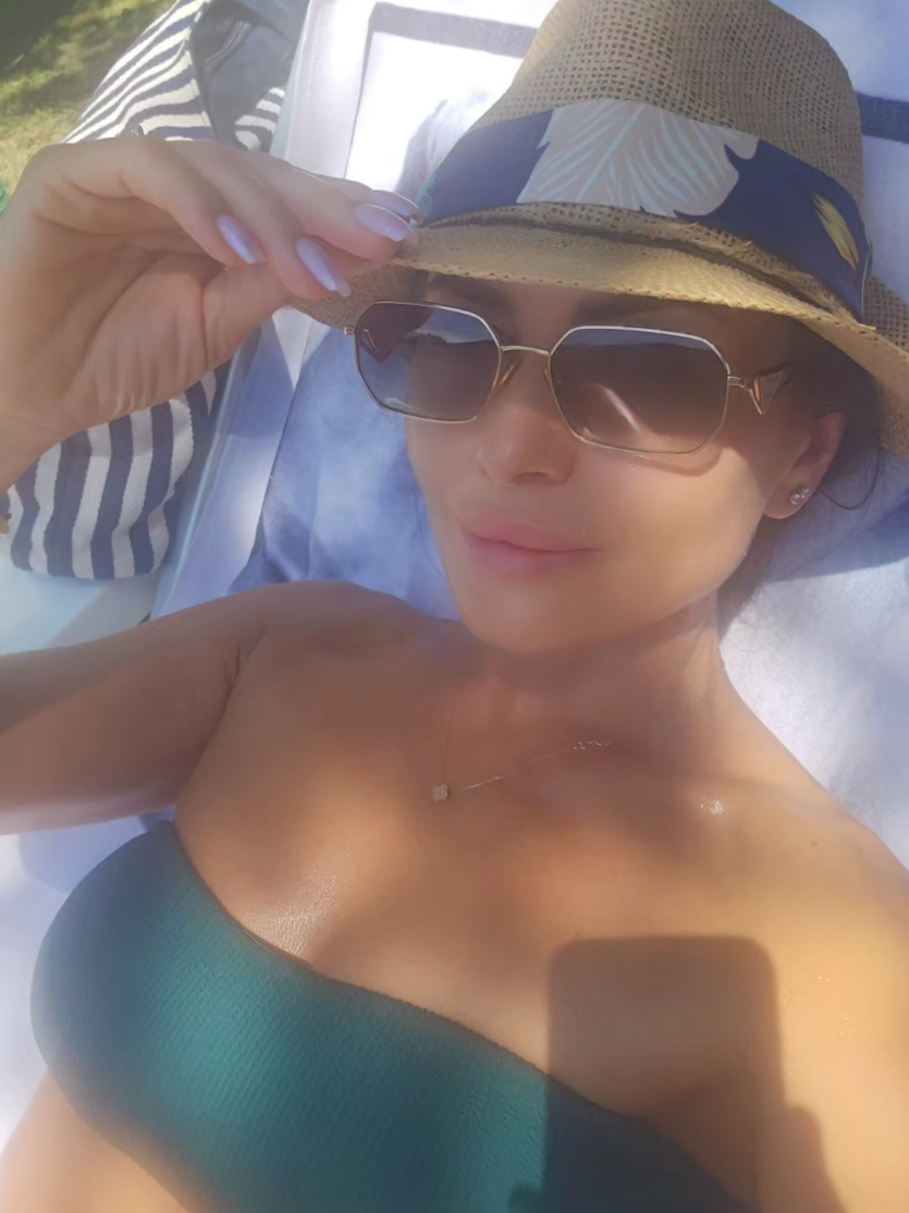@Viorica